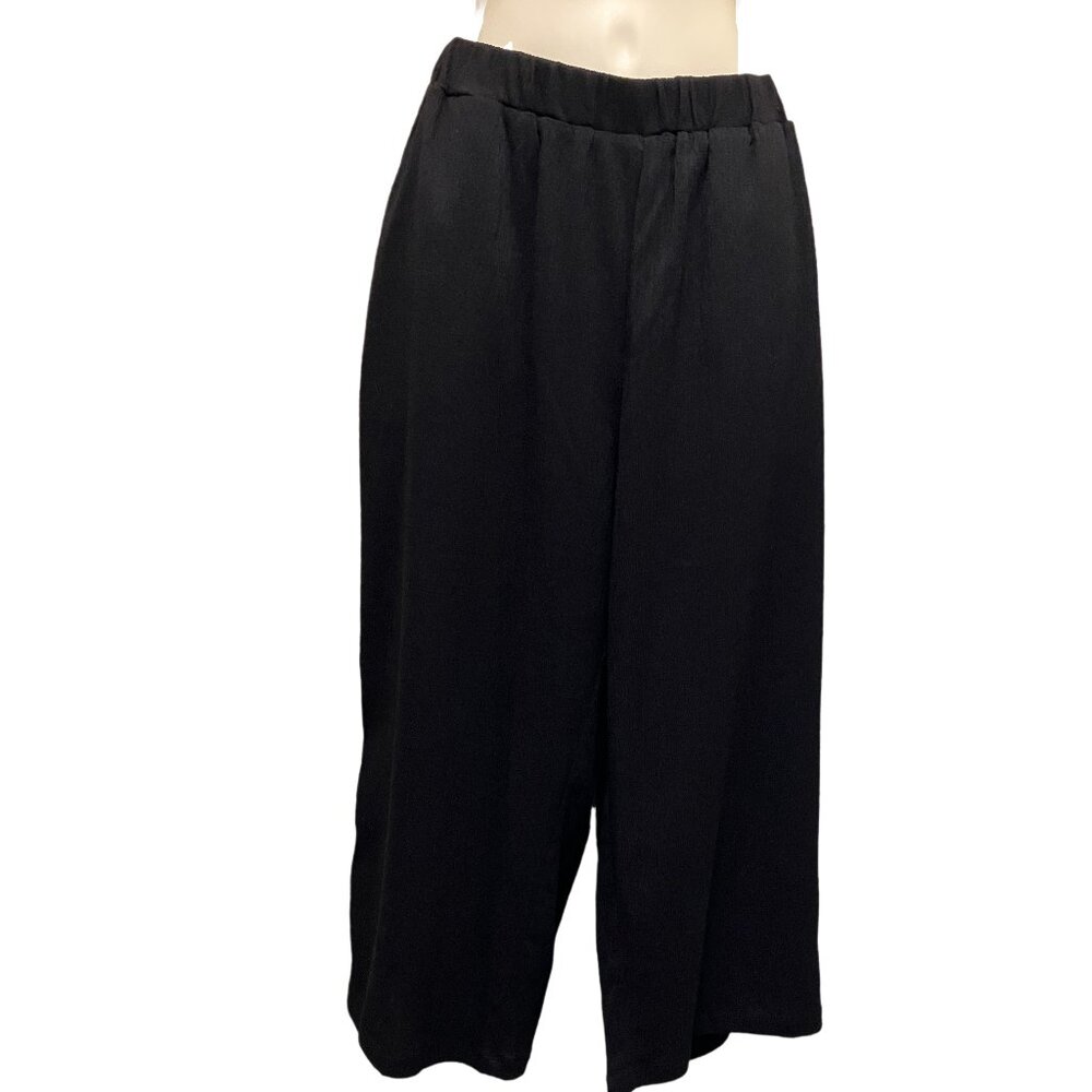 NWT Michael by Michael Kors Black Capris Size: Large Petite